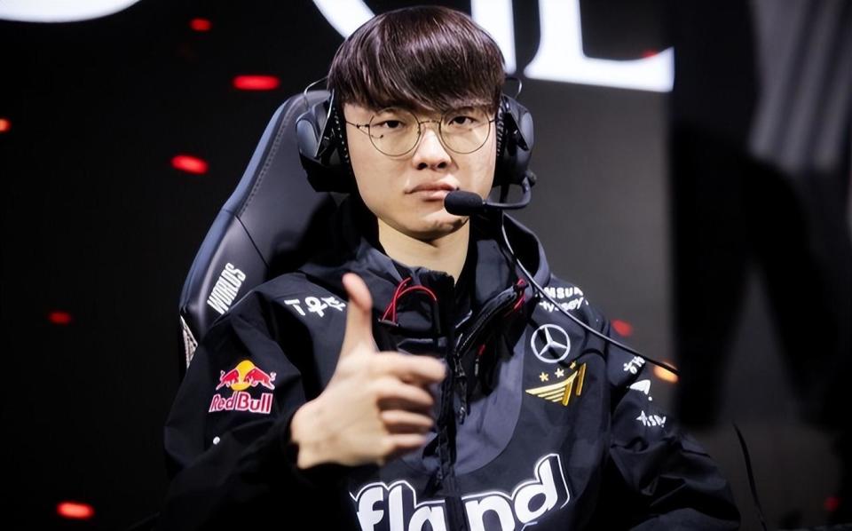 外媒预测LPL新赛季队伍排名：EDG位居榜首 IG倒数第三