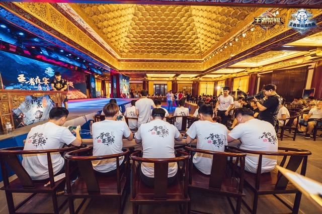 iG祝Xun生日快乐：健身小子要朝气满满 和大家一同向着目标往前冲